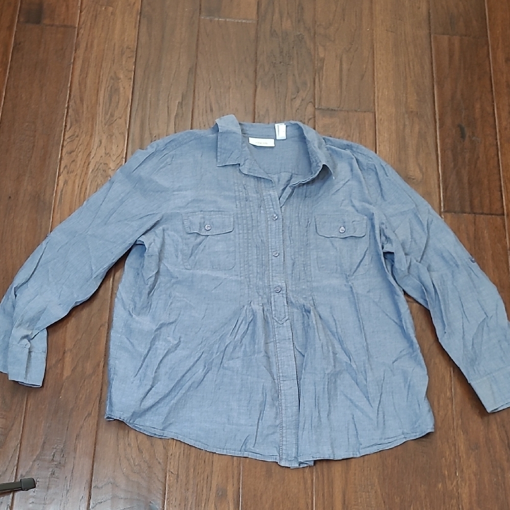 Chico's Chambray Button Down Blouse size 3 (XL)